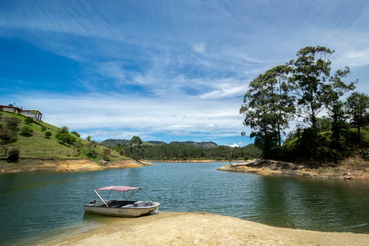 Buena Vista Guatape Hostel Eksteriør billede